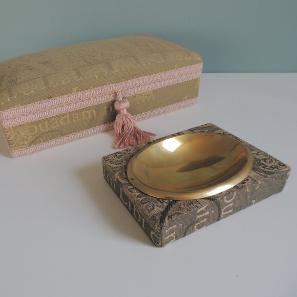Green and pink fabric covered vanity table box set. - Picture 1 of 5